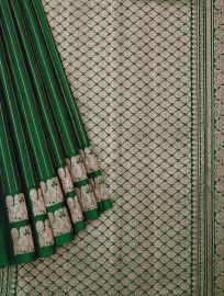 Gracecharm Elegant Pure Soft Silk Striped Design with Border Saree