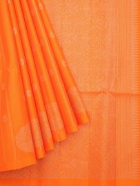 Gracecharm Pure Soft Silk Floral Butta Oval Motif Scallop Pallu Saree
