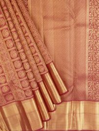Vivaha Kanchipuram Pure Silk Annapakshi Floral Check with Zari Pallu Saree