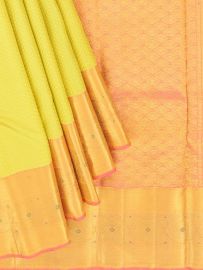 Vivaha Arani Pure Silk Small Butta with Floral Pallu Saree