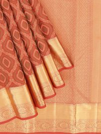 Gracecharm Pure Silk Traditional floral and paisley vine kodivisiri patterns Gold Zari border and pallu Saree