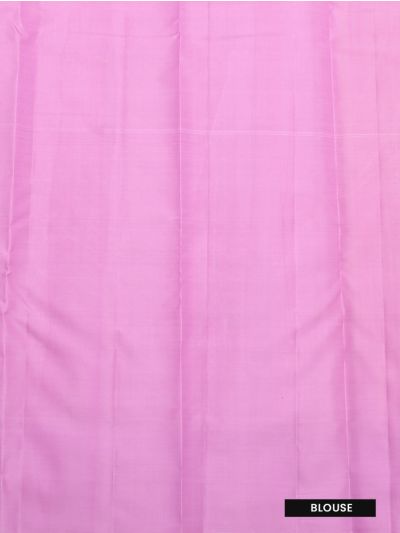 Gracecharm Elegant Striped Design with Contrast Border Saree