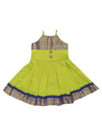 Kutty Kanmanie Girls Poly Cotton Peacock Zari Border Pleated Frock