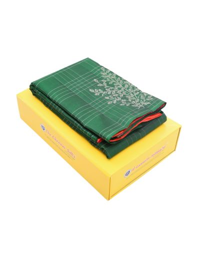 Gracecharm Pure Soft Silk Floral Butta with Diamond Brocade Pallu Saree