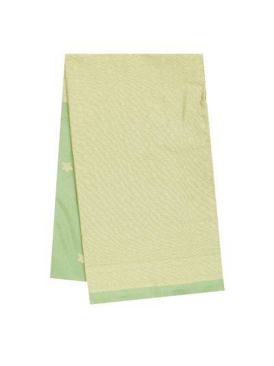 Gracecharm Art Soft Silk Floral Butta with Fine Floral Brocade Pallu Saree