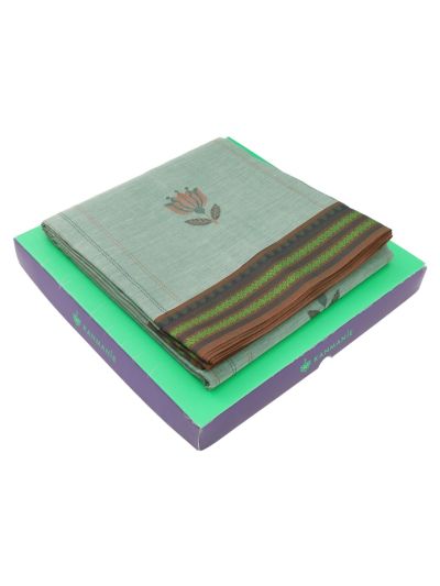 Kanmanie Cotton Floral Bud Butta Geometric Stripe Pallu 3 inch Jacq Border Saree