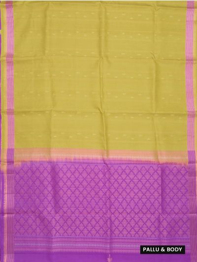 Kanmanie Elegant Butta Design 3 Inch Jacquard Border Soft Silk Saree