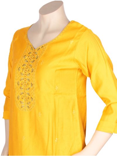 Graceful Muse Readymade Embroidered Salwar Kameez