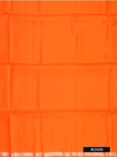 Kanmanie Soft Silk Striped Butta Design with 1 Inch Zari Border Saree