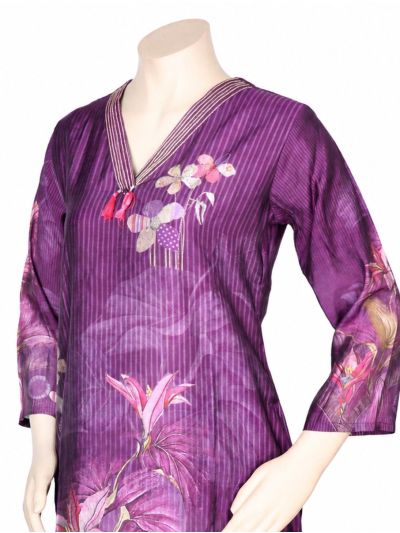 Kanmanie Elegant Floral Printed Kurta Set