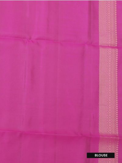 Gracecharm Elegant Pure Soft Silk Geometric Design with Border Saree