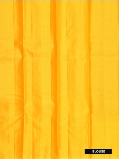 Gracecharm Elegant Butta Design Contrast Border Saree