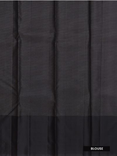 Gracecharm Elegant Striped Design with Contrast Border Saree