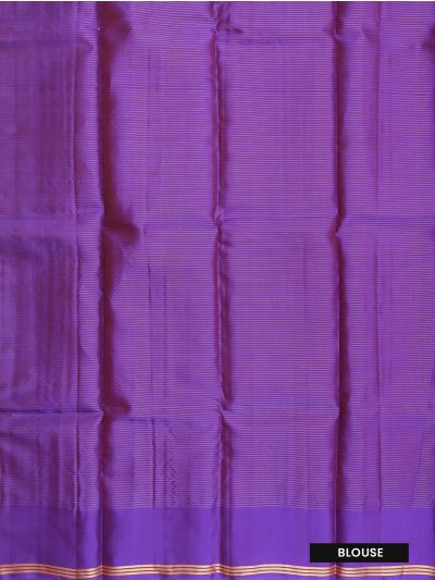 Gracecharm Elegant Striped Design with Contrast Border Saree