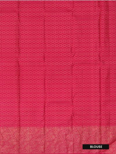 Gracecharm Uppada Silk Traditional Diagonal Striped Design Contrast Border Saree