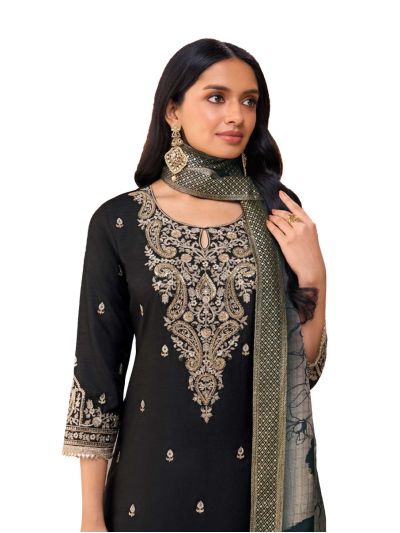 Graceful Muse Readymade Paisley Butta Keyhole Neck Embroidered Salwar Kameez
