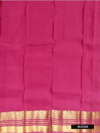 Gracecharm Silk Butta with Geometric Zari Pallu Saree