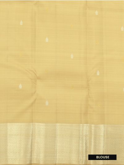 Vivaha Kanchipuram Pure Silk Traditional Chariot Arch with Zari Border Saree