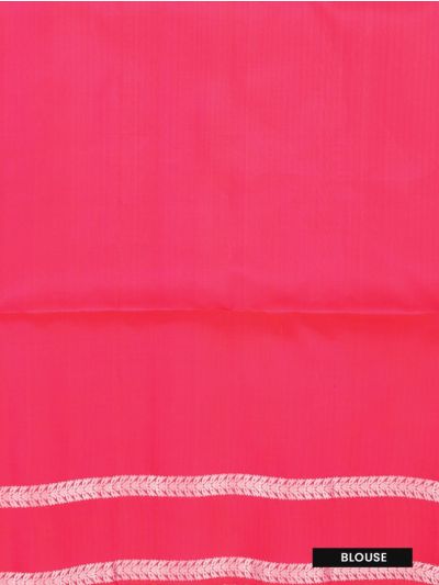 Gracecharm Pure Soft Silk Fine Zari Check with Stepped Geometric Pallu Saree