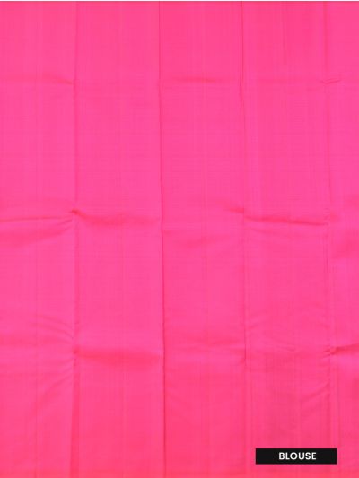 Gracecharm Pure Soft Silk Zari Check with Diagonal Geometric Brocade Pallu Saree