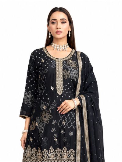 Graceful Muse Readymade Geometric Floral Yoke Embroidered Salwar Kameez