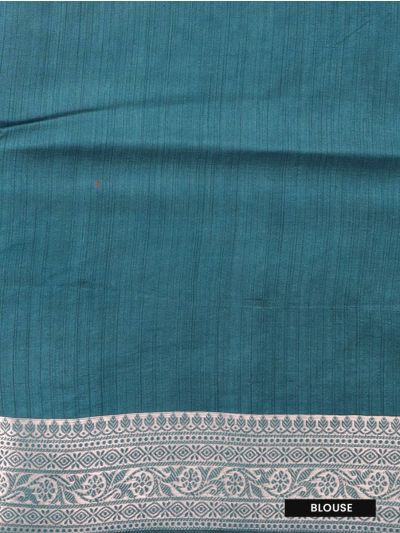 Banarasi Katan Silk Diagonal Floral Vine Striped Ornamental Pallu Saree