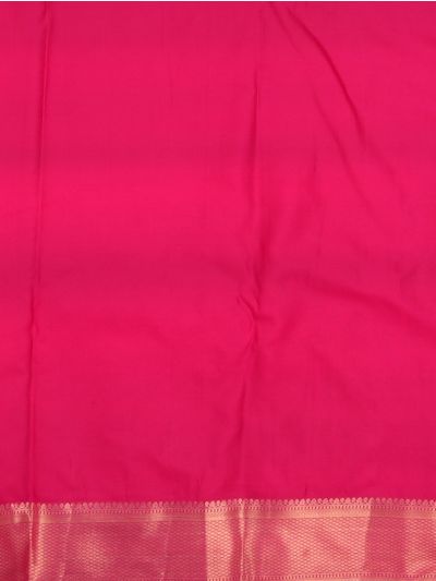 GraceCharm Art Silk Floral Jaal with Floral Paisley Motif Pallu Saree