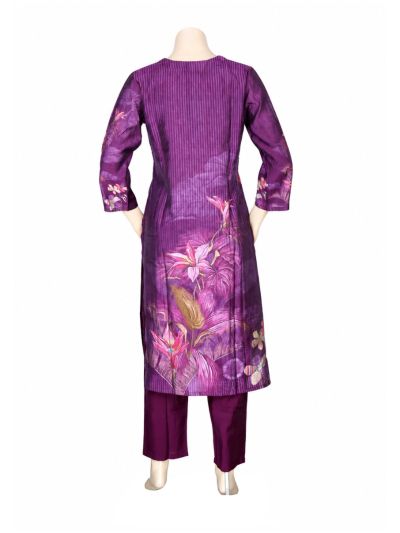 Kanmanie Elegant Floral Printed Kurta Set
