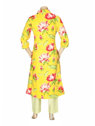 Kanmanie Elegant Floral Printed Kurta Set