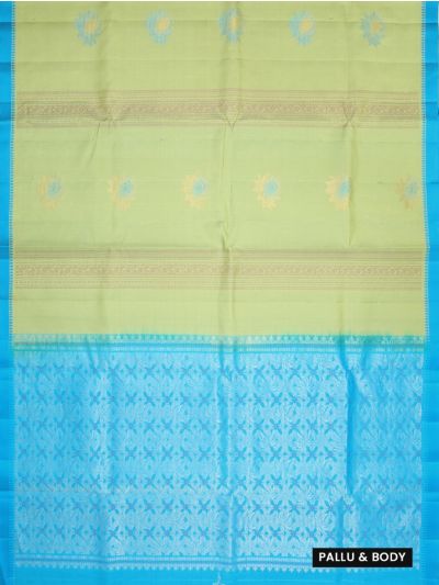 Kanmanie Soft Silk Floral Butta with 1.5 Inch Satin and 0.5 Mokku Border Saree