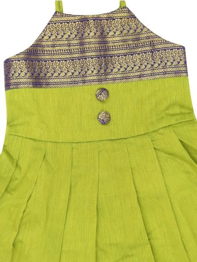 Kutty Kanmanie Girls Poly Cotton Peacock Zari Border Pleated Frock