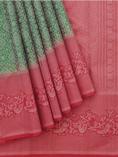 Gracecharm Pure Soft Silk Geometric Diamond with Diamond Pallu Saree