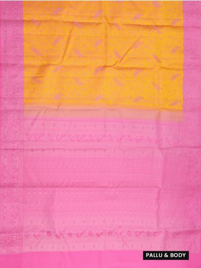 Gracecharm Uppada Silk Peacock Floral Jaal with Diamond Floral Pallu Saree