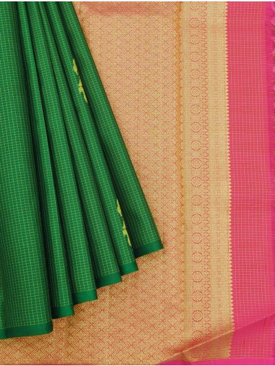 Vivaha Arani Pure Silk Checks Butta with Diamond Floral Pallu Saree

