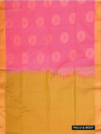Gracecharm Art Soft Silk Medallion Butta Floral Ogee Pallu Saree