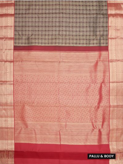Vivaha Pure Silk Bridal Kanchipuram Checked Design Contrast Zari Border Saree