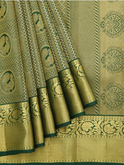 Vivaha Kanchipuram Pure Silk Annapakshi Medallion with Geometric Brocade Pallu Saree