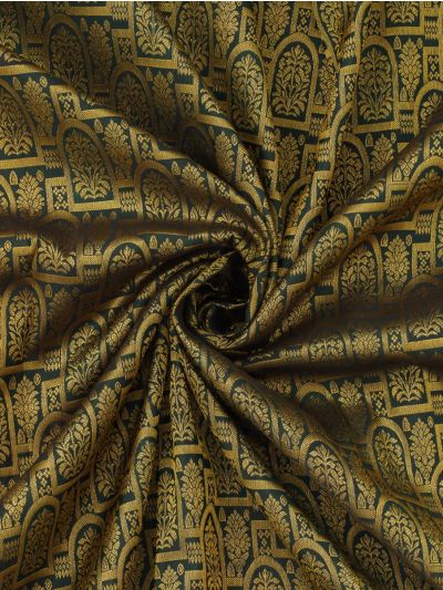 Gracecharm Silk Floral Arch Jaal with Diagonal Stripe Brocade Pallu Saree