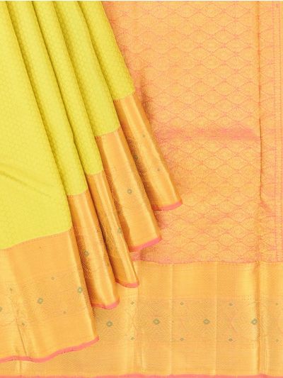 Vivaha Arani Pure Silk Small Butta with Floral Pallu Saree