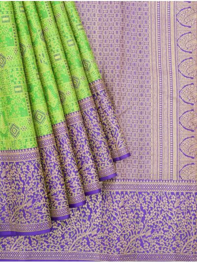 Gracecharm Pure Silk Geometric Mosaic Jaal with Oval Brocade Pallu Saree