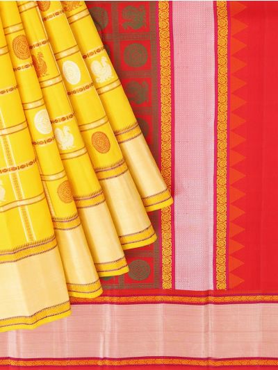Vivaha Arani Pure Silk Annapakshi Chakra Checks with Contrast Motif Pallu Saree