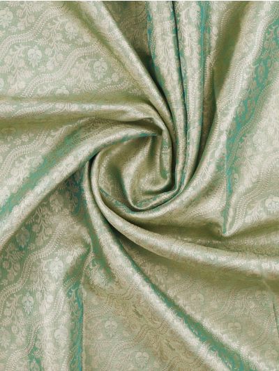 Kanmanie Pure Silk Wavy Floral Jaal with Geometric Pallu 8 Inch Traditional Border Saree