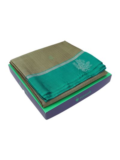 Kanmanie Elegant Striped and Butta Design Side Butta Border Soft Silk Saree