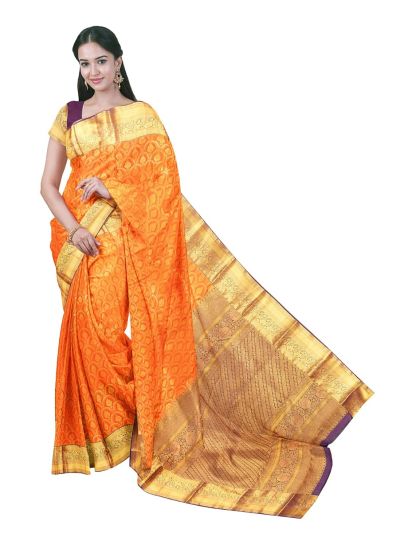 Gracecharm Silk Scallop Floral Jacquard with Diagonal Zari Pallu Saree