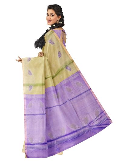 Kanmanie Soft Silk Floral Butta with Lotus Medallion 5 Inch Turning Border Saree