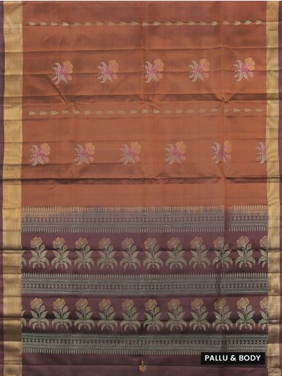 Kanmanie Soft Silk Floral Spray Butta 1 Inch Asthiri Border Saree