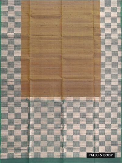Gracecharm Pure Soft Silk Plain with Checkerboard Pallu Saree