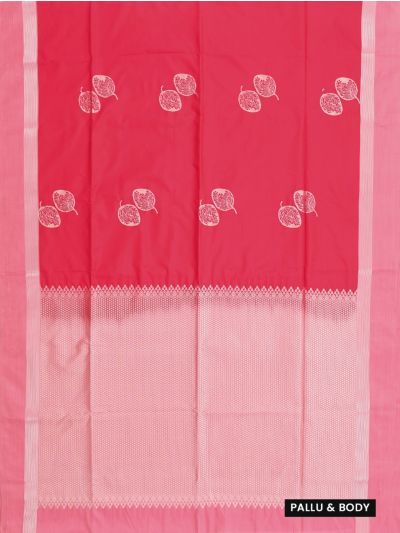 Gracecharm Art Soft Silk Twin Leaf Butta with Micro Check Brocade Pallu Saree