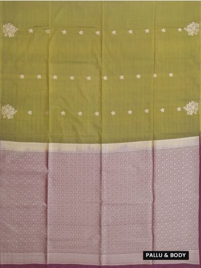 Gracecharm Art Soft Silk Floral Butta with Floral Brocade Pallu Saree