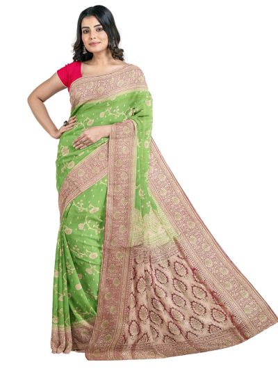 BlossomEase Semi Banarasi Floral Vine Jaal with Floral Medallion Pallu Saree